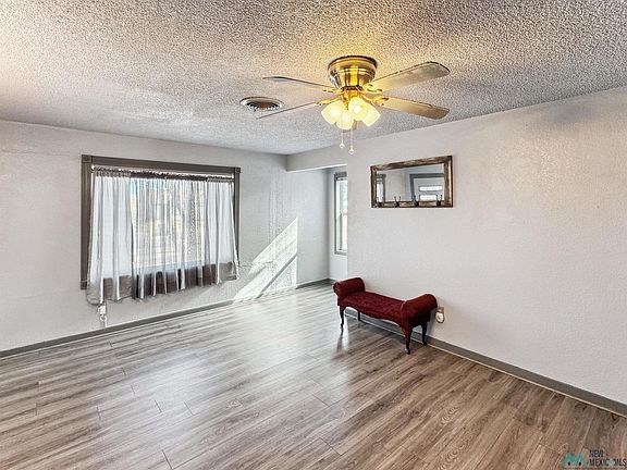 5th image of 603 N Olive St