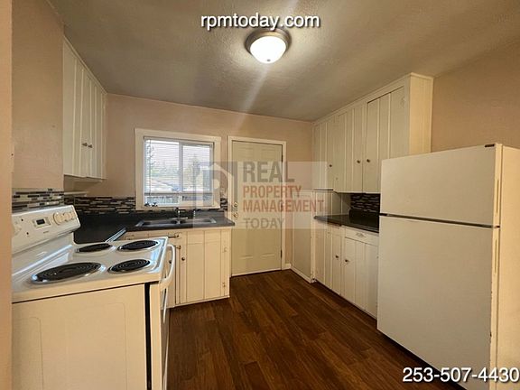 3rd image of 8403 Lawndale Ave SW #6021926