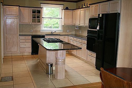Gourmet kitchen