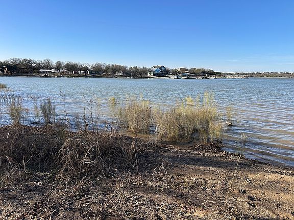 4th image of 96 Feather Bay Blvd
