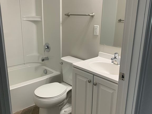 2nd image of 3857 Virginia Ave