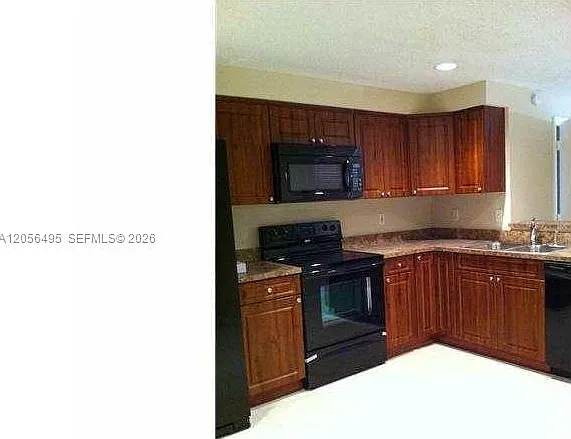 1621 Barcelona Way #6-32 — Photo 2