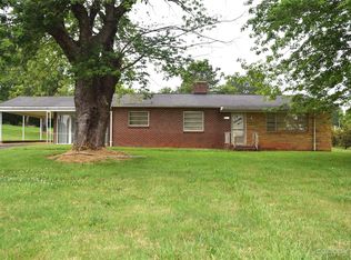 506 Burke St, Hickory, NC 28601