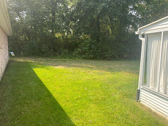 5th image of 389 Quarry Ln NE
