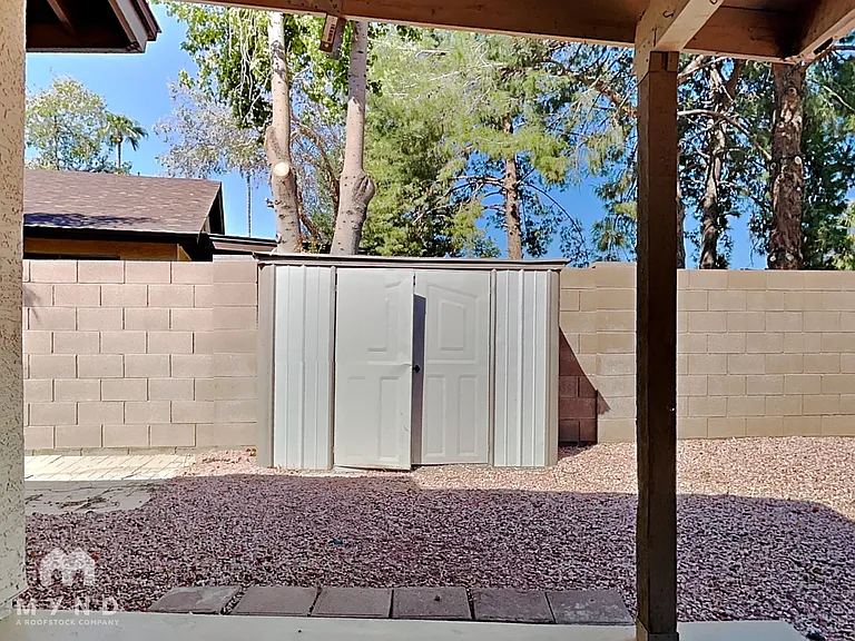 4816 W Sierra Vista Dr — Photo 28