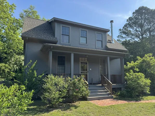 1 Jefferson St, Onancock, VA 23417