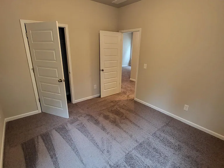 3847 Clarington Dr — Photo 20