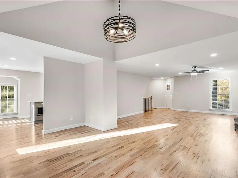 3412 Belleford Ct NE — Photo 9