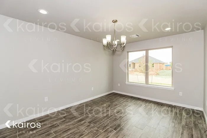 2704 Destin Ave — Photo 4