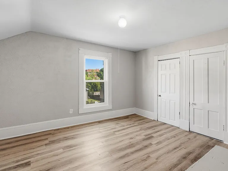 834 Worthington Street — Photo 15