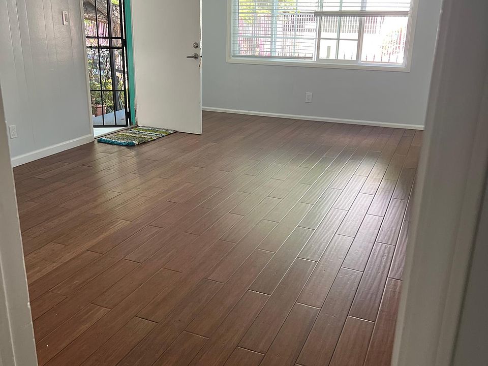 1st image of 600 Robinson St