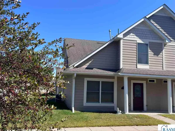 1824 Haralson Ct, Saint Peter, MN 56082
