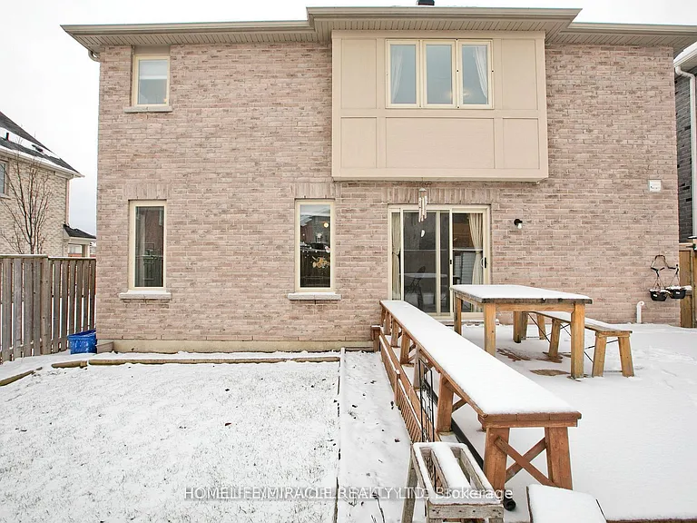 27 Lloydminster Ave #BASEMENT — Photo 12