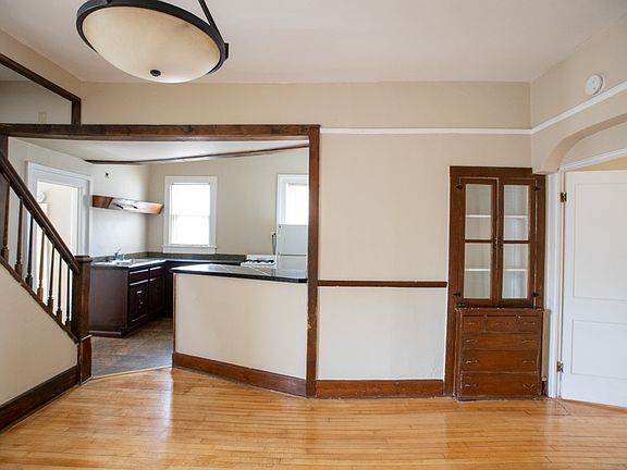 3rd image of 2943 N Bartlett Ave #5