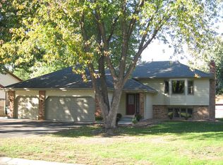 817 118th Ln NE, Blaine, MN 55434