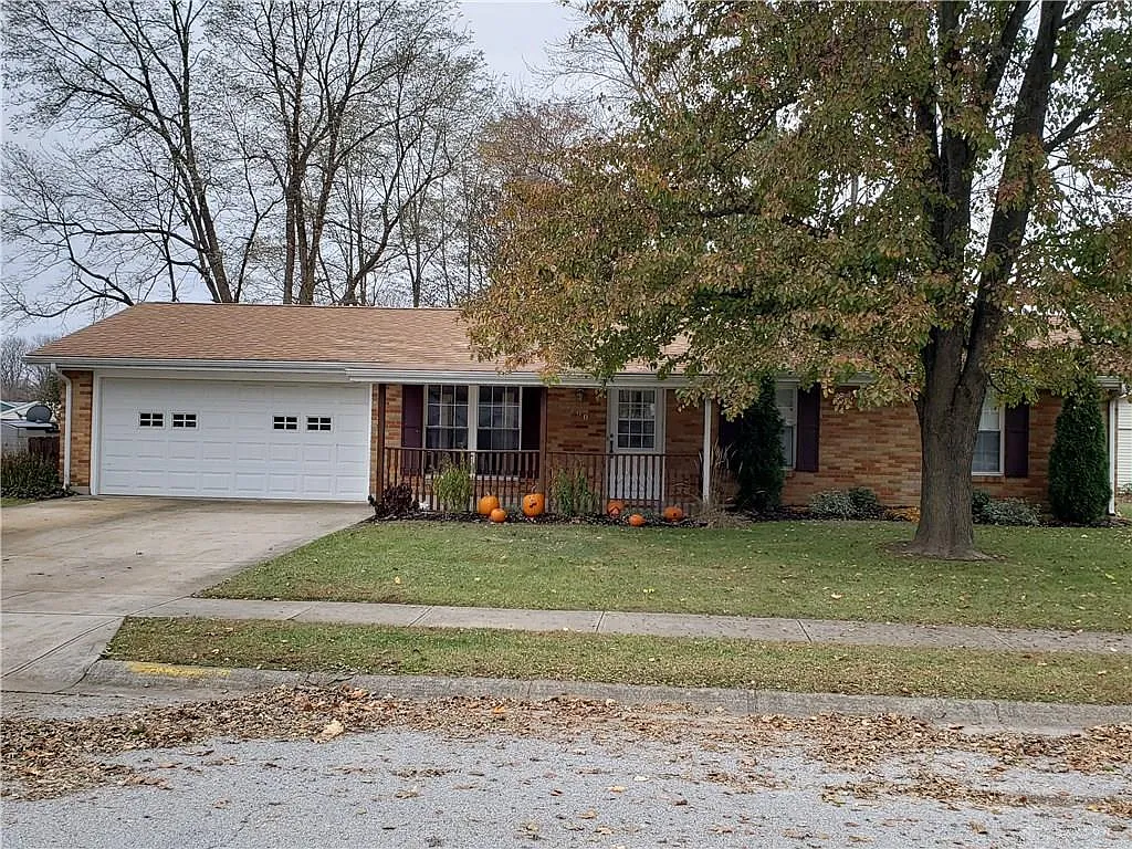 290 Ardmore Dr photo 1