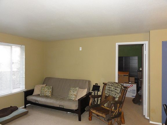 3rd image of 1421 4th Ave W APT 203