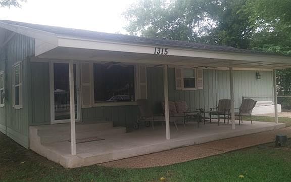 3rd image of 1315 Carroll Ave