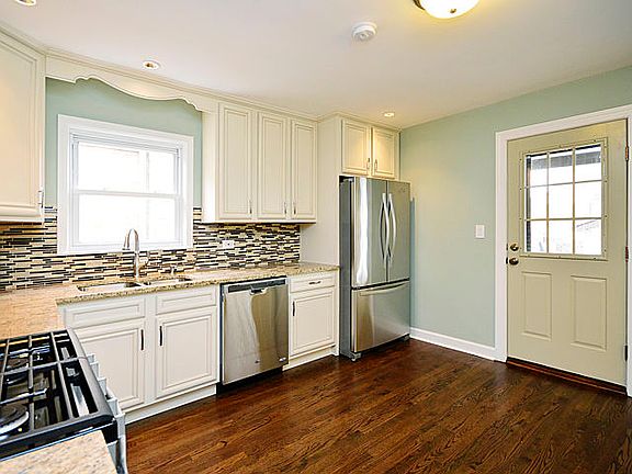 5th image of 5127 N McVicker Ave