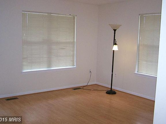 2nd image of 2339 Pemberell Pl
