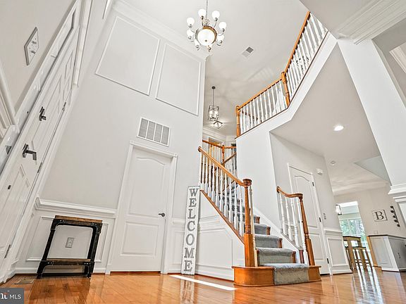 4th image of 5802 Cranswick Ct