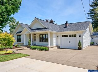 201 Jerome Ave, Silverton, OR 97381