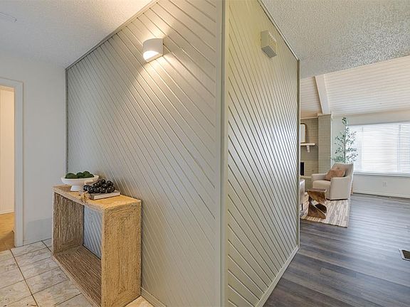 5th image of 10100 Thompkins Cir