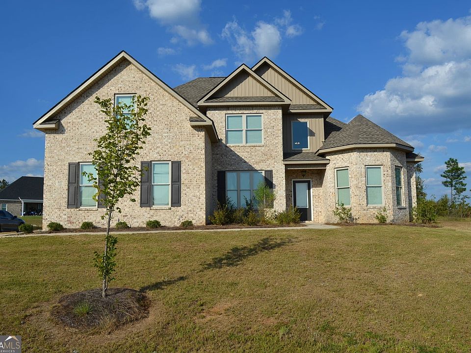 1st image of 517 Capers Ln