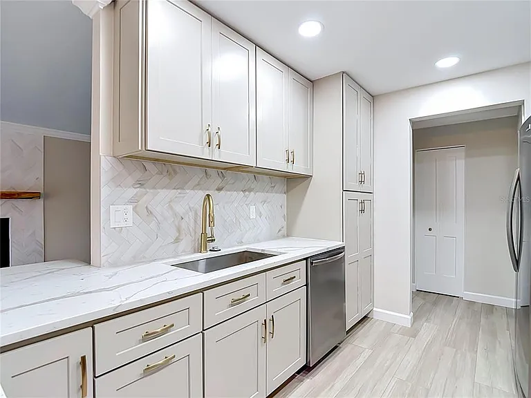 4536 Mitcher Rd — Photo 38