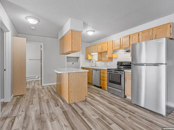 Huckleberry Ridge, 1670 Huckleberry Ave #205, Omro, WI 54963