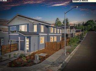 2421 NW 1st Dr, Gresham, OR 97030
