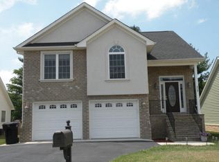 5718 Glen Haven Dr, Roanoke, VA 24019