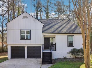 105 Running Bear Trl, Fayetteville, GA 30214