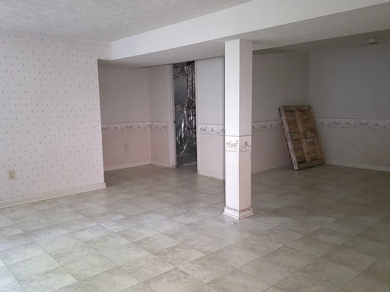 2202 N Tollgate Cir — Photo 20