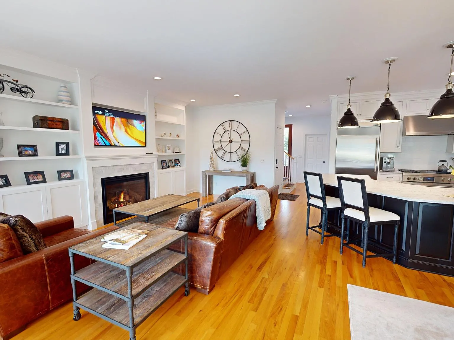 4 bed, 2238 sqft, $8,000 — Photo 3