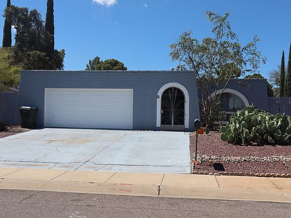 2nd image of 956 OCOTILLO Drive