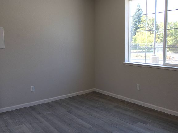 5th image of 8570 Center Pkwy #6076045