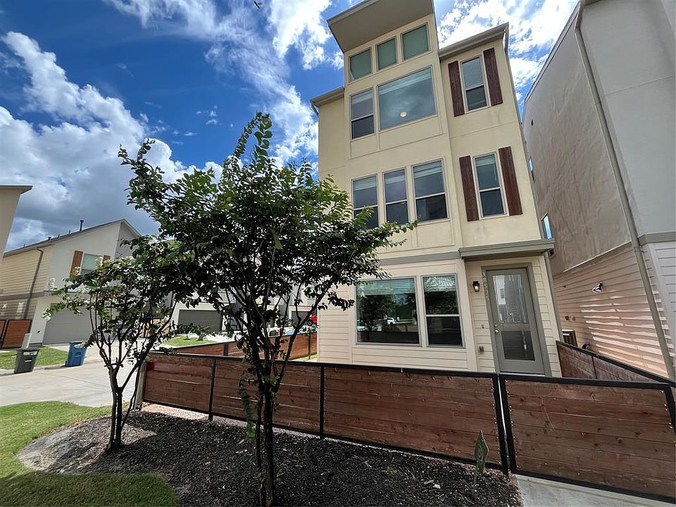 1st image of 18535 Centro Row