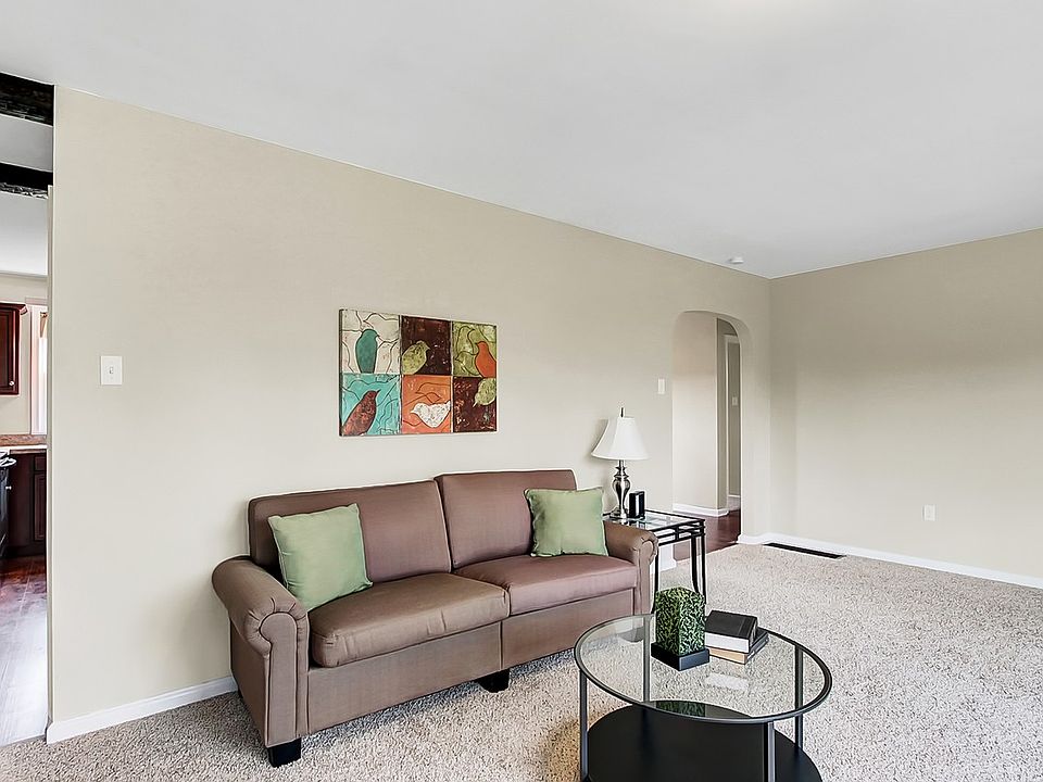 313 N Biesecker Rd, Thomasville, PA 17364 Zillow