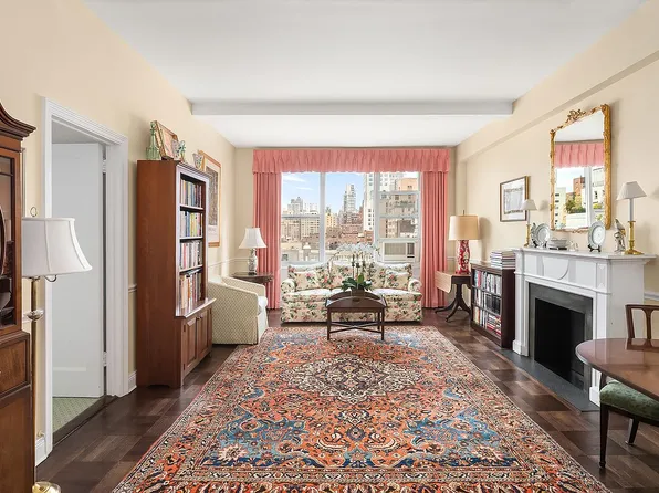 235 E 73rd St APT 10F, New York, NY 10021