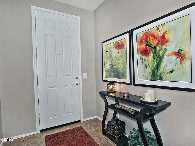 4394 N Hummingbird Dr — Photo 3