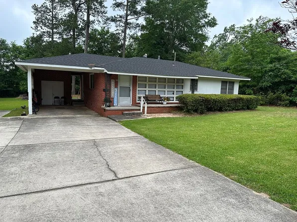 104 Taliaferro St, Evergreen, AL 36401