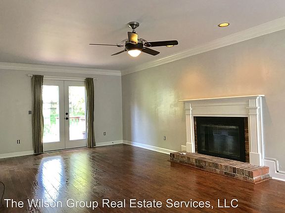 5th image of 1596 Birchwood Cir
