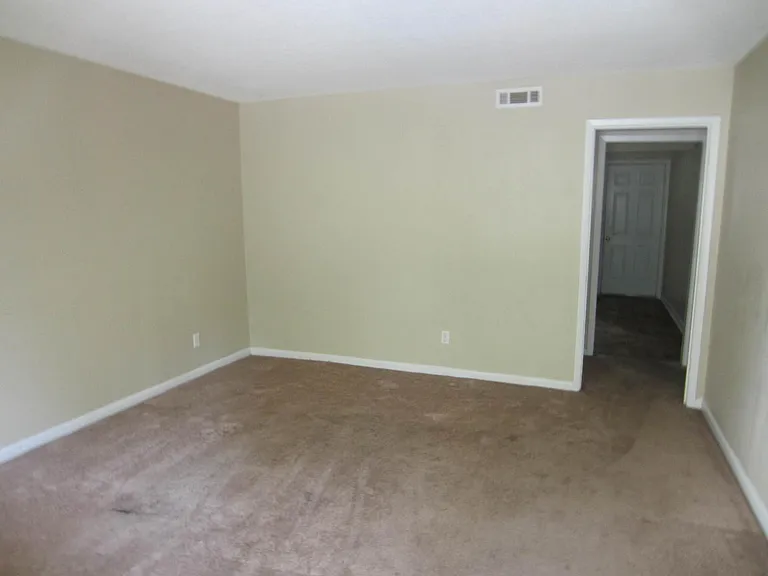 100 Lankford Cir #C4 — Photo 5