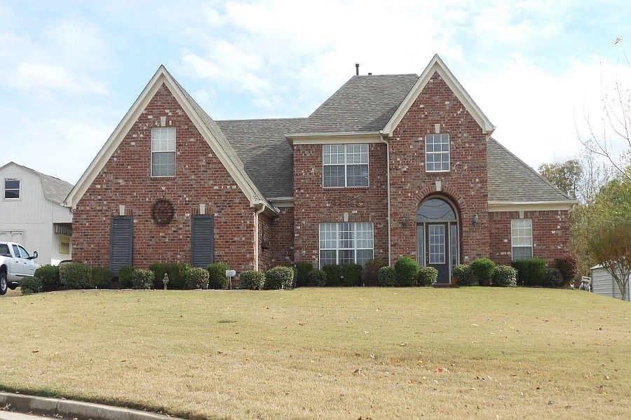 1st image of 150 Brookwood Cir