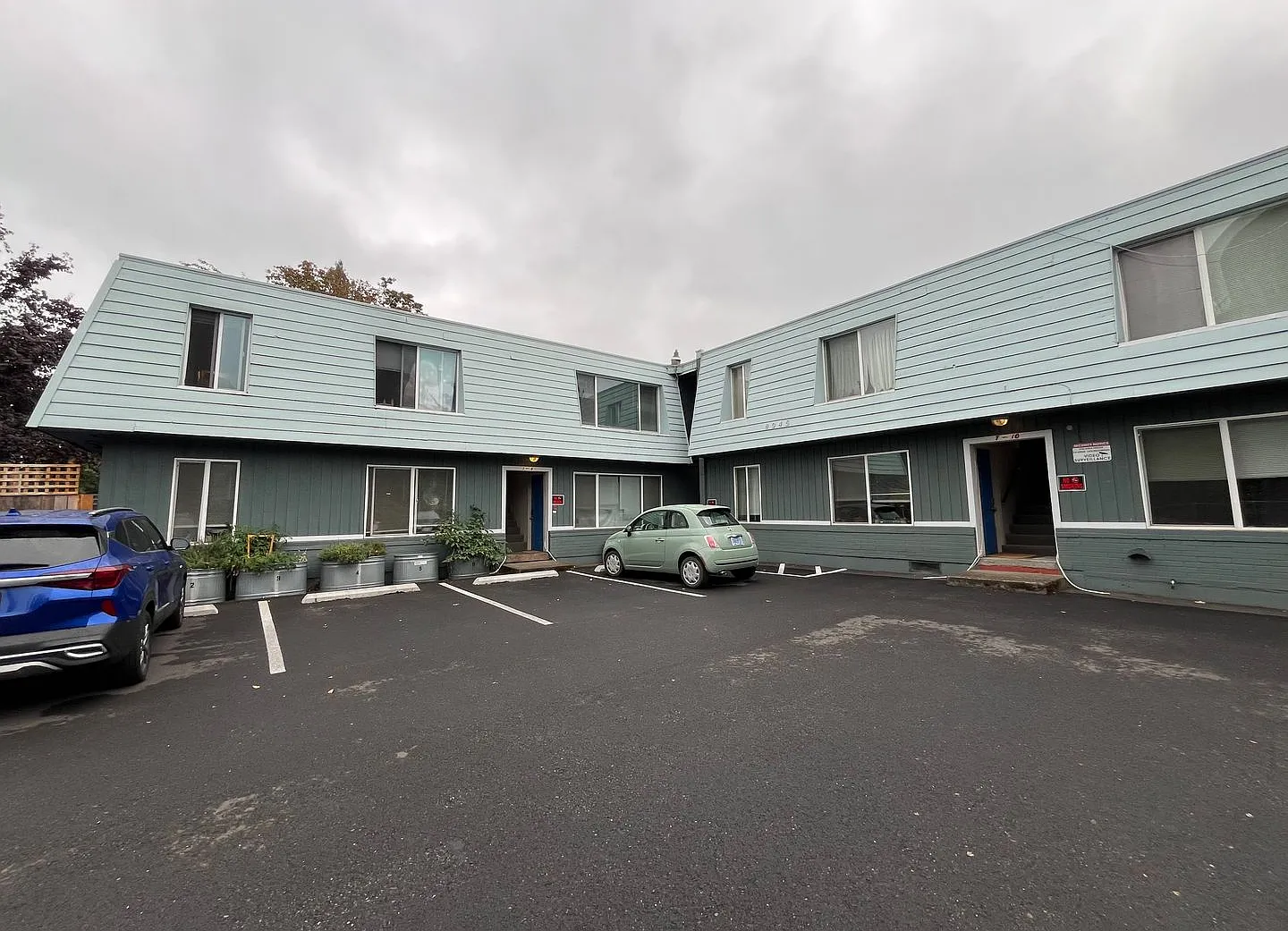 2 Bedroom Unit in N. Portland — Photo 2