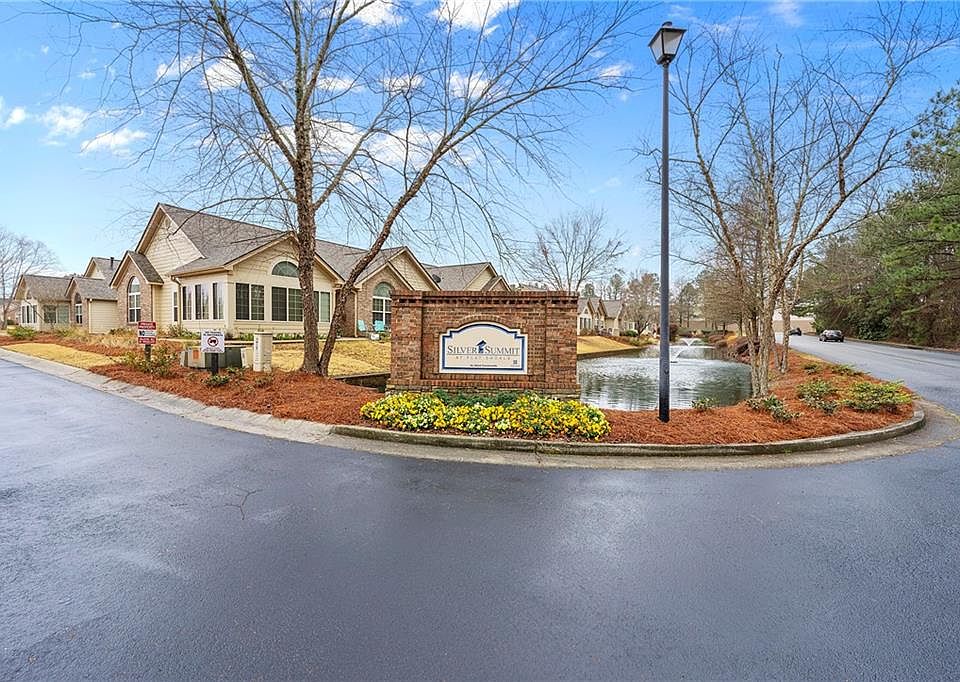 1st image of 302 Silver Summit Dr SE