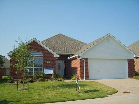 2nd image of 130 Crestpark Dr