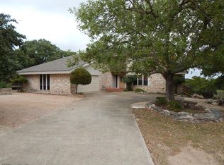 134 Crockett Dr, Kerrville, TX 78028