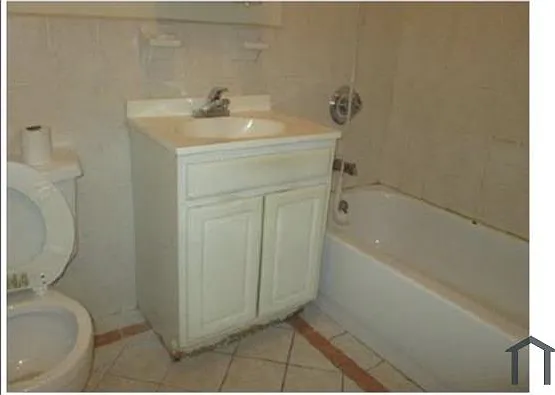 3 bed, 1200 sqft, $3,333 — Photo 3